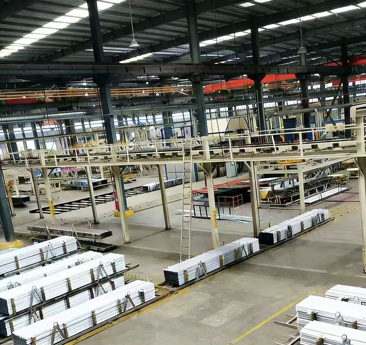 cellular shade tracks manufacturer